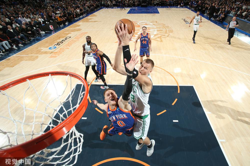 他的表現是 他的表現是