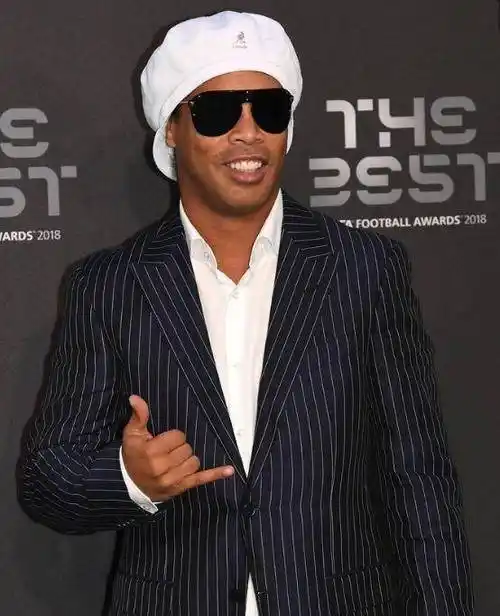 往往牵动着 往往牵动着